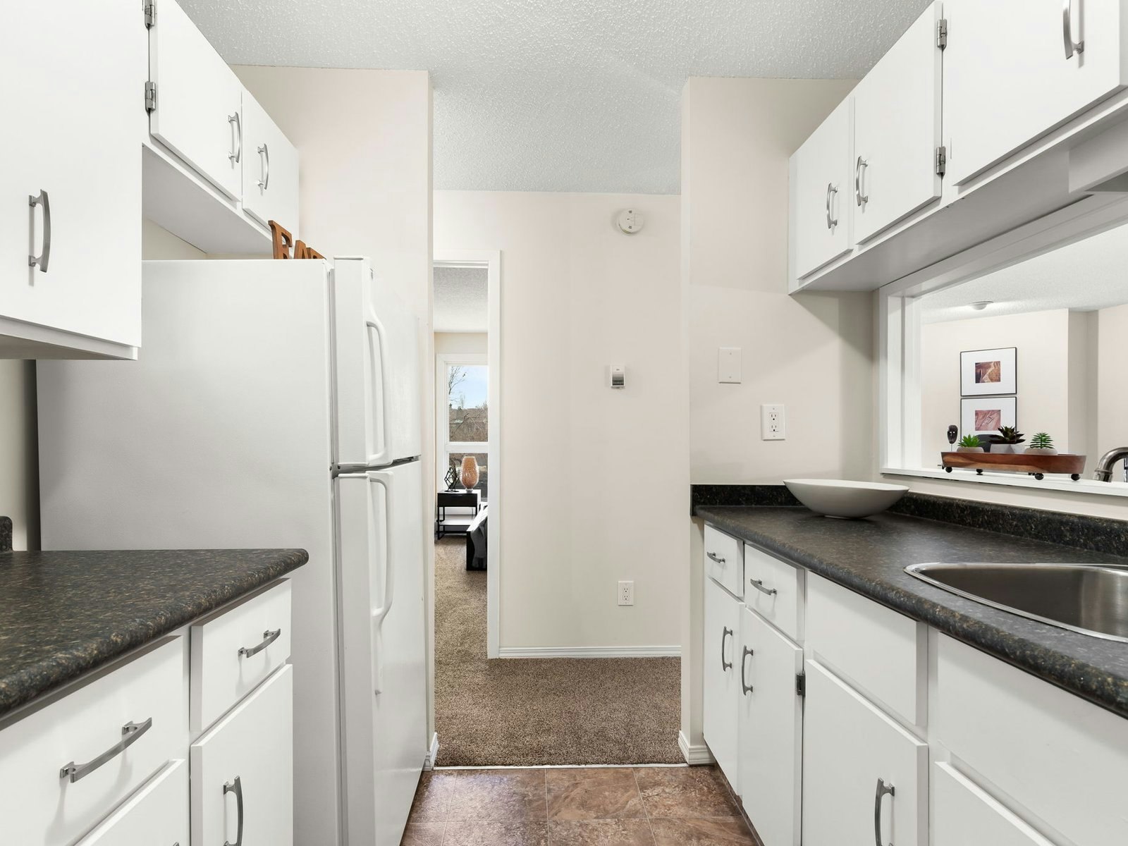 2 Bedroom & 1Bath Furnished-75 Michener Drive, Regina, SK, S4V 0L1
