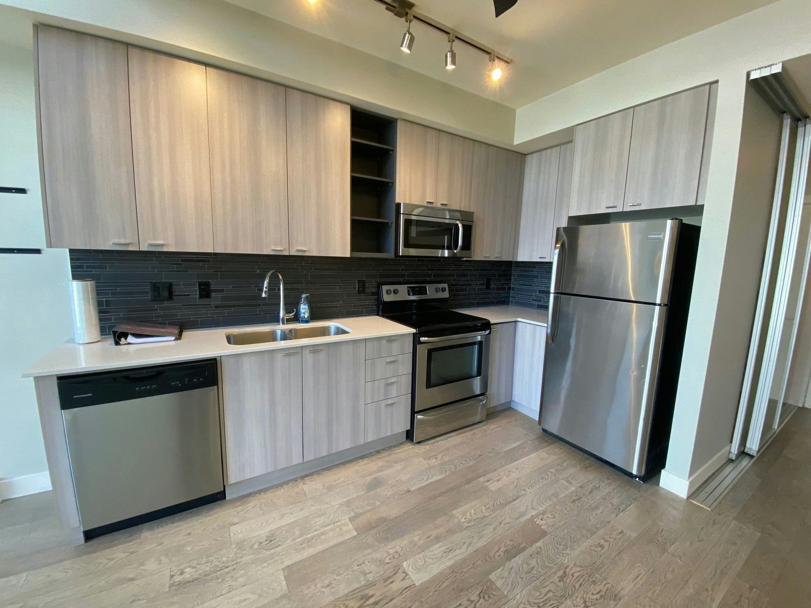 309-3080 Gladwin Road, Abbotsford, BC, V2T 0G3 - 3