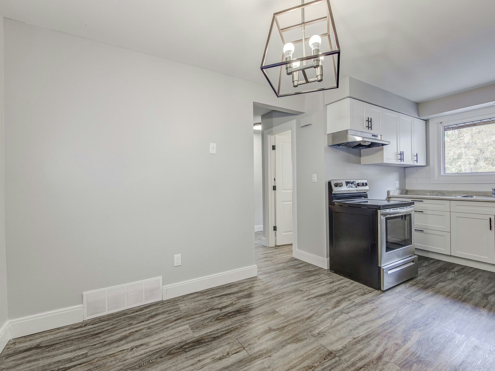 Unit 4-6 Pearl Crescent, Chatham-Kent, ON, N7M 5R8 - 2
