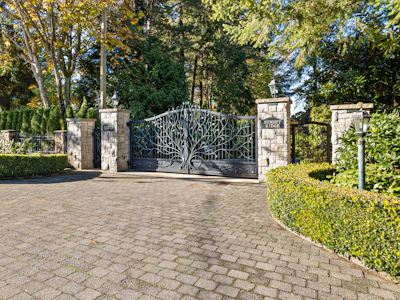 13375 Crescent Road - 2