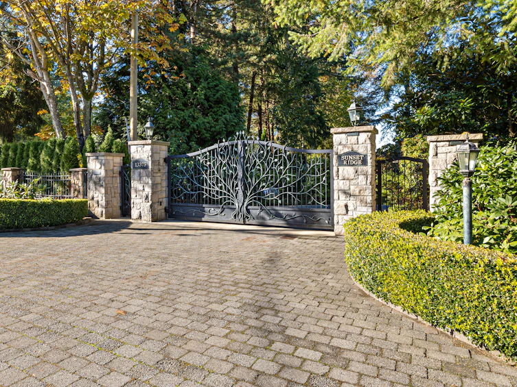 13375 Crescent Road, Surrey, BC, V4P 1J5 - 2