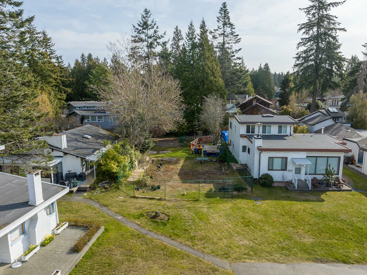 2250 Christopherson 19 Road, Surrey, BC, V4A 3L3 - 6