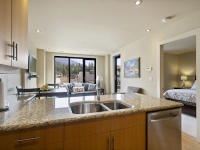 401-326 Mara Lake Lane - 3