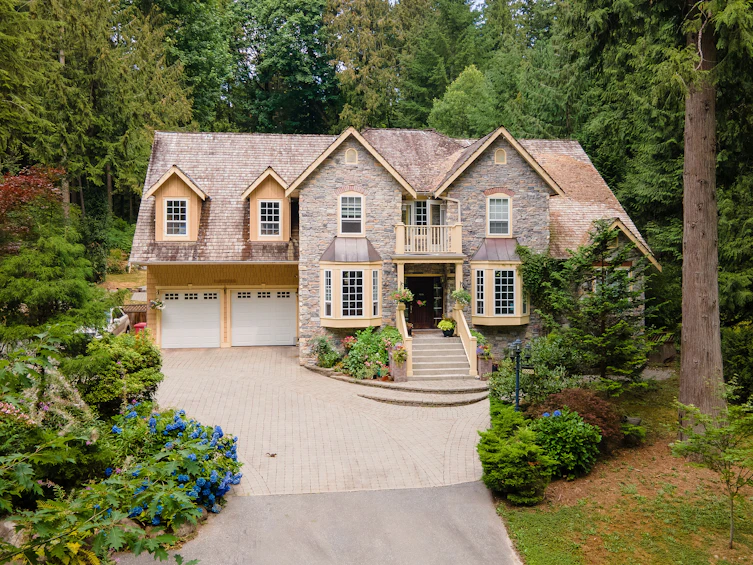26045 100th Avenue, Maple Ridge, BC, V2W 1S4 - 2
