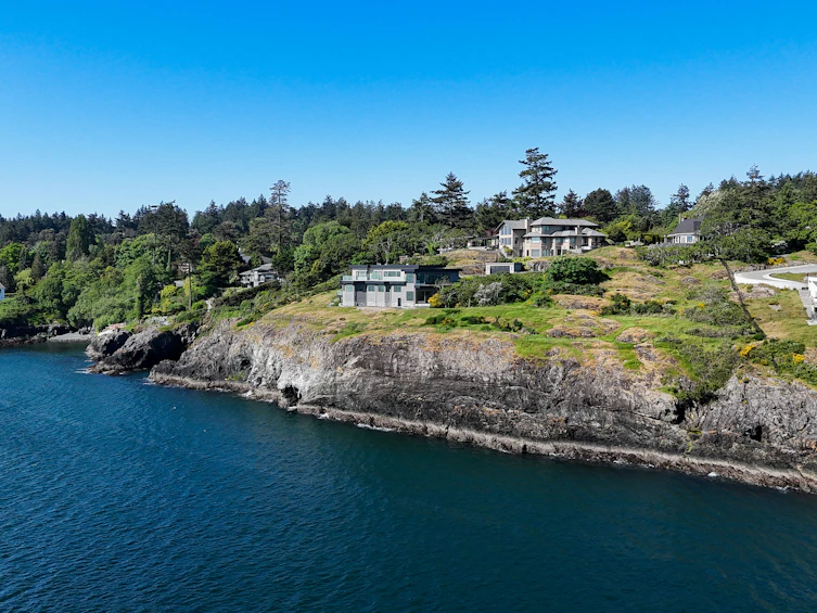 4351 Gordon Head Road, Saanich, BC, V8X 5J2 - 6