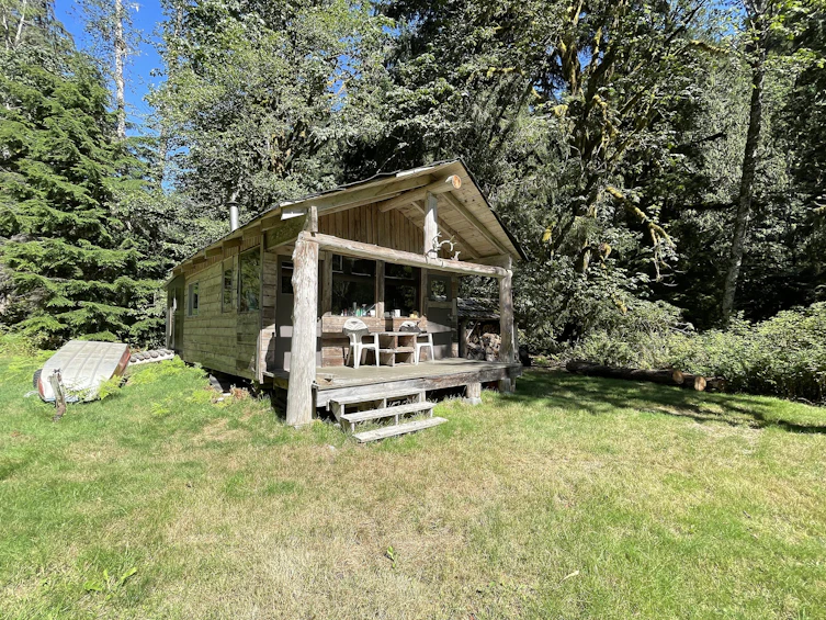 6411 Brittain River, Pender Harbour Egmont, BC, V0N 2W0 - 6
