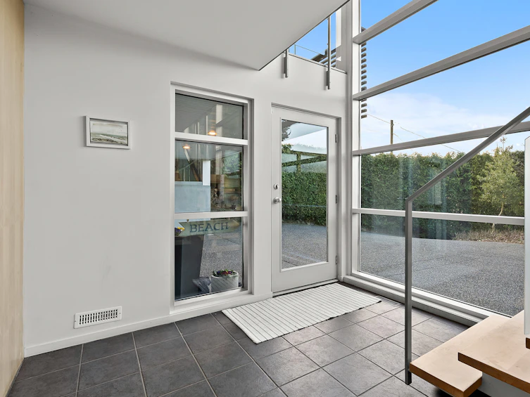 2796 Bayview Street, Surrey, BC, V4A 2Z4 - 3