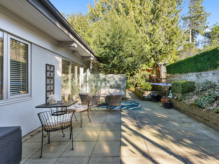 2796 Bayview Street, Surrey, BC, V4A 2Z4 - 32