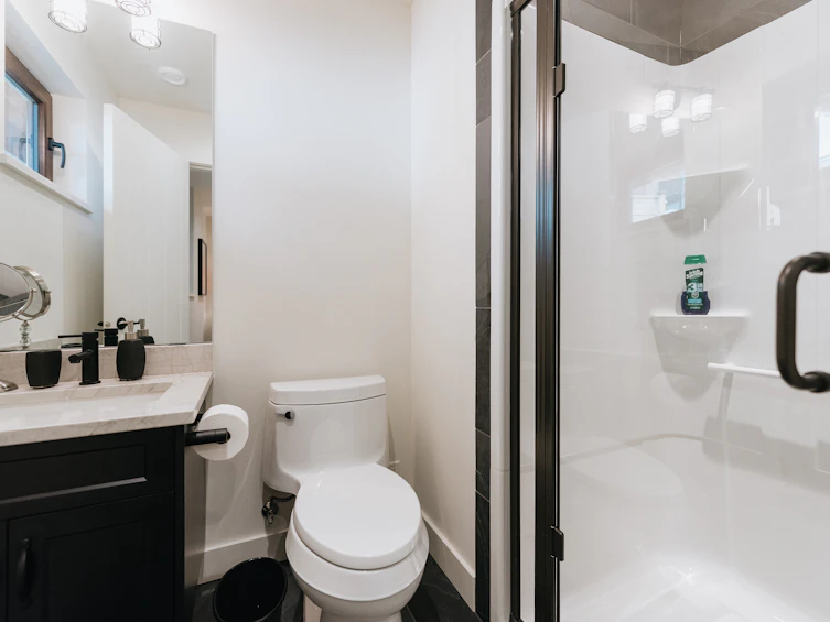 6035 Silverstone Lane, Sechelt, BC, V7Z 0T8 - 34