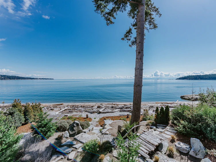 6035 Silverstone Lane, Sechelt, BC, V7Z 0T8 - 2