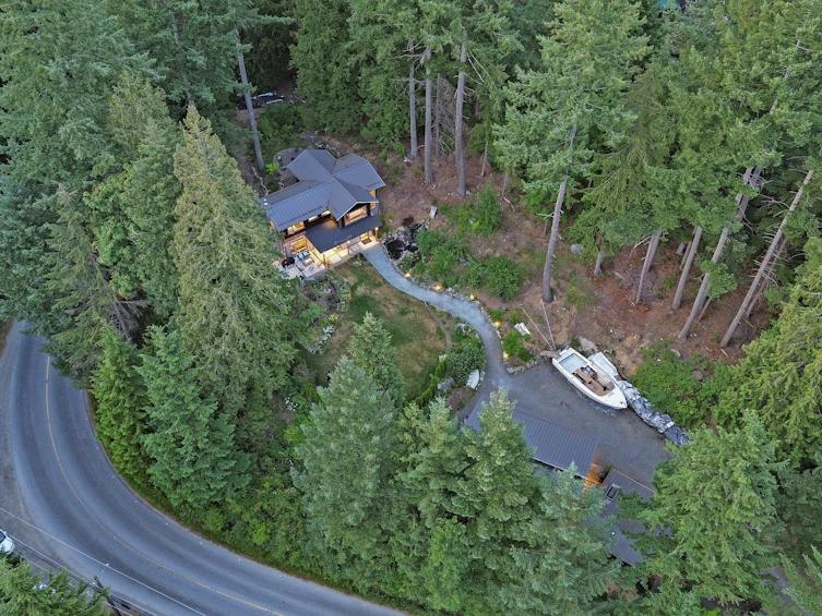 731 Grafton Road, Bowen Island, BC, V0N 1G2 - 4