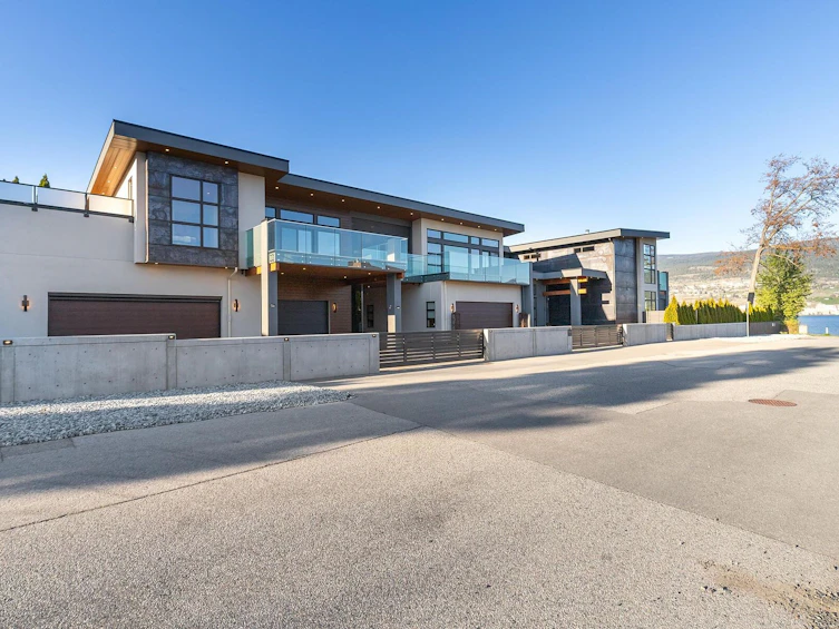 704 Stonor Street, Summerland, BC, V0H 1Z9 - 70
