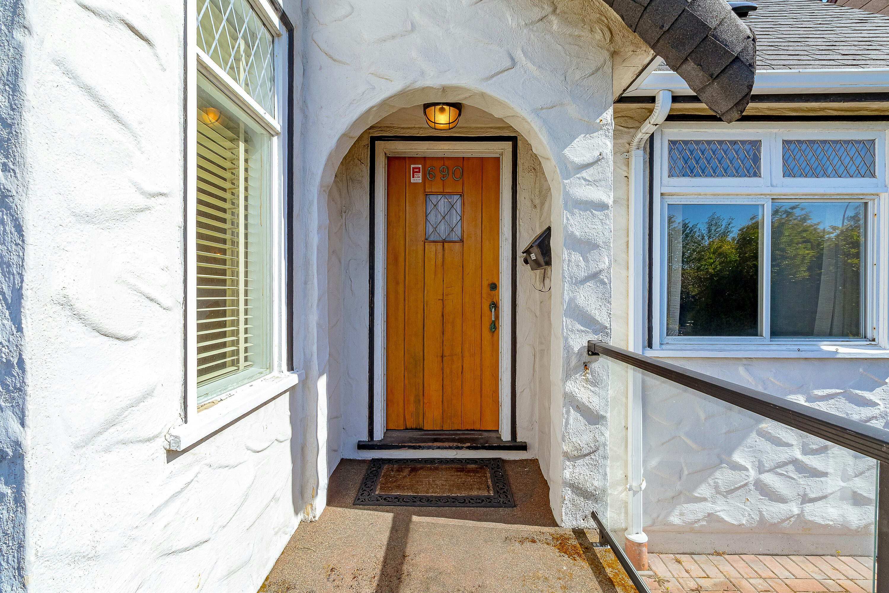 690 Dallas Road, Victoria, BC, V8V 1B7 - 6
