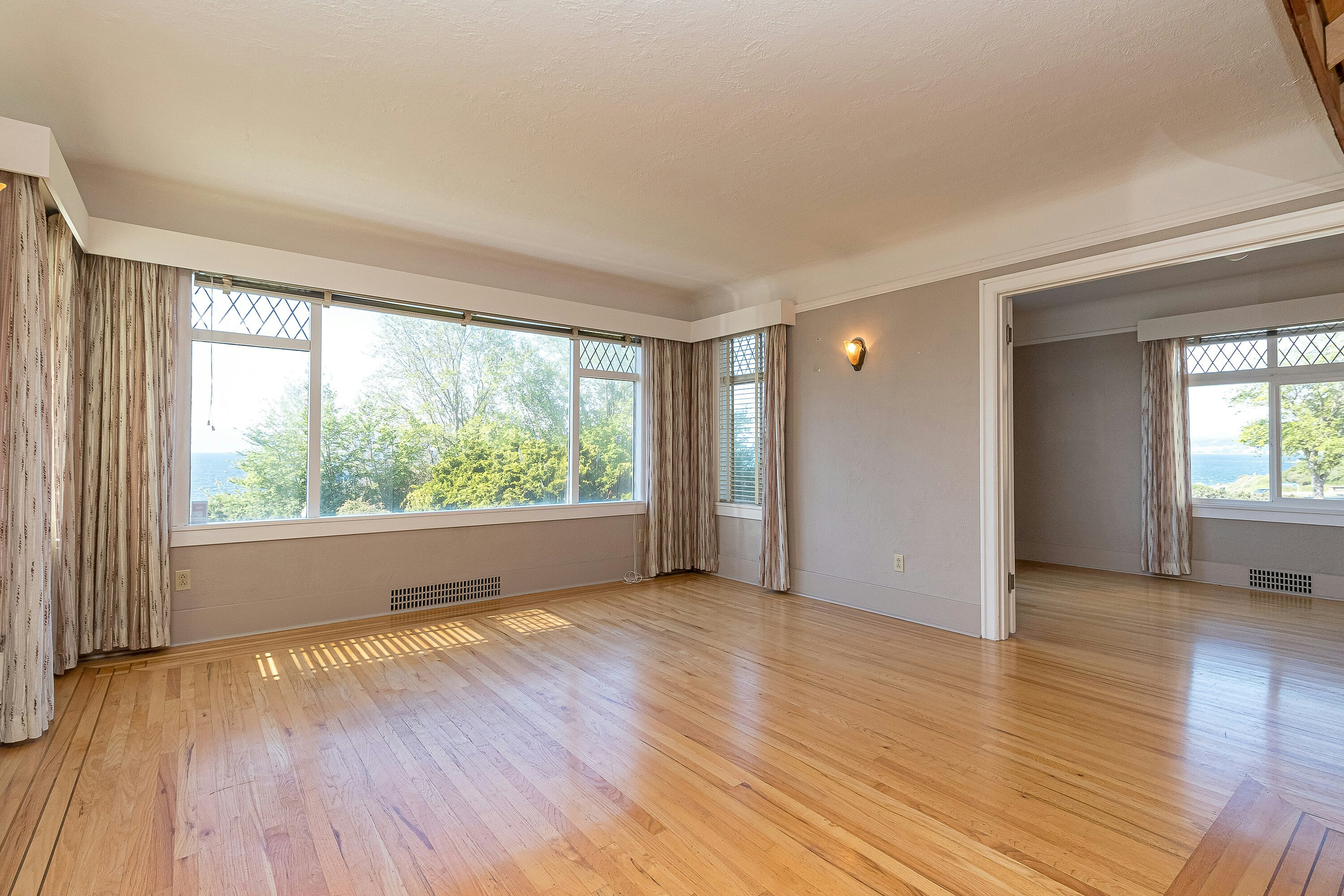 690 Dallas Road, Victoria, BC, V8V 1B7 - 8