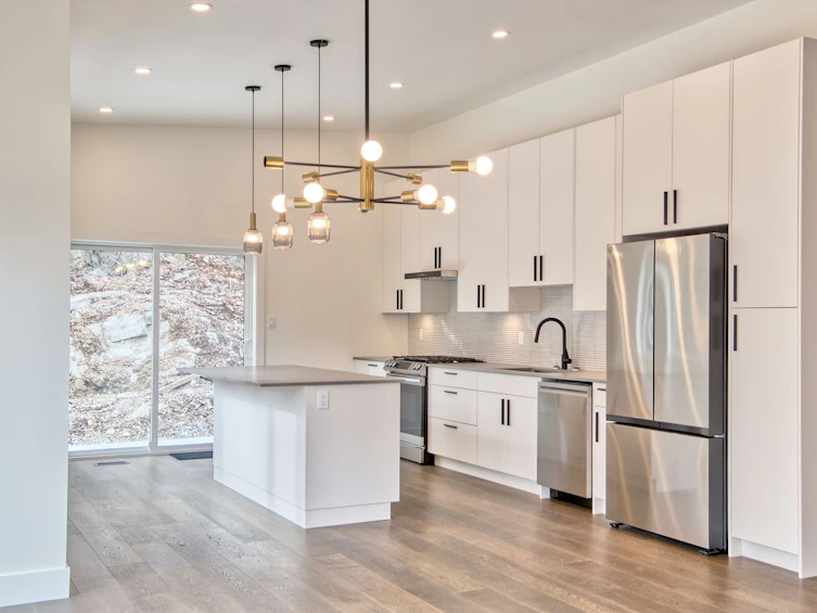 5415 Stellar Way, Sechelt, BC, V7Z 0M1 - 7