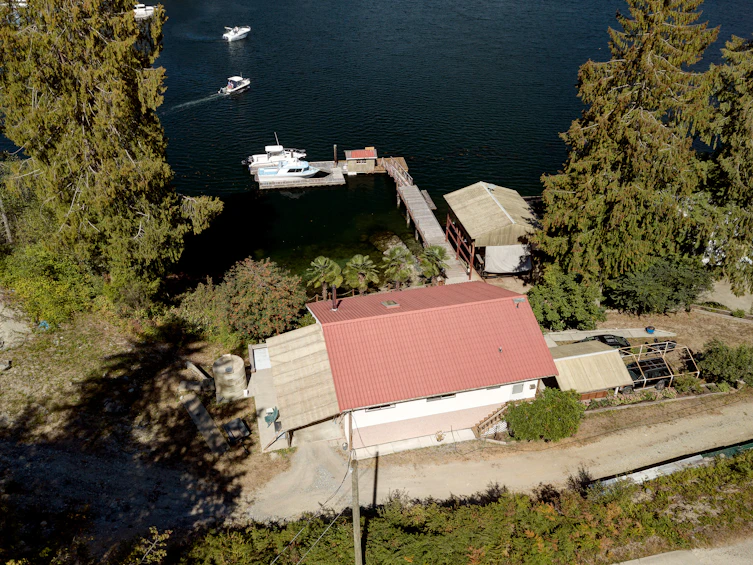 6829 Old School Trail, Pender Harbour Egmont, BC, V0N 1N0 - 6
