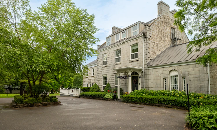 8 Starr Place