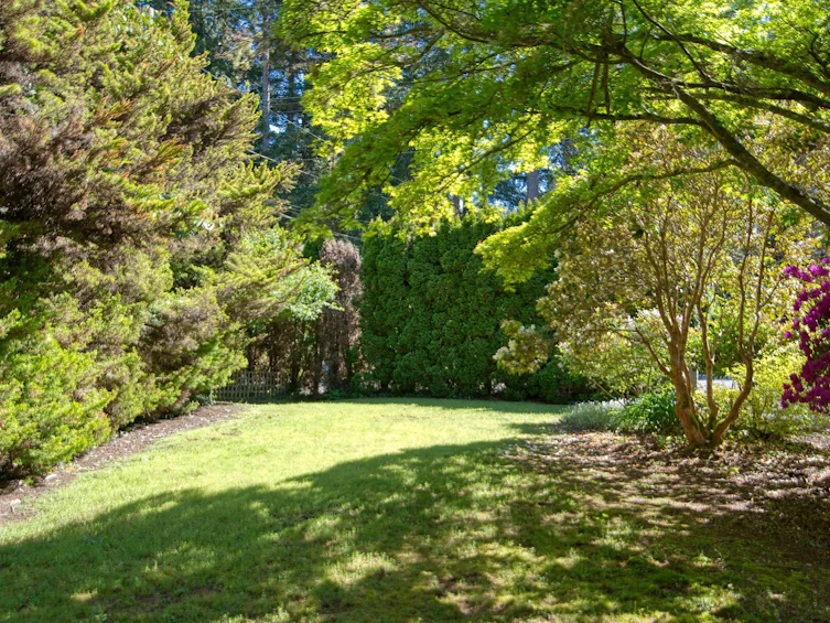 7104 Dale Road, Halfmoon Bay, BC, V7Z 0N2 - 4
