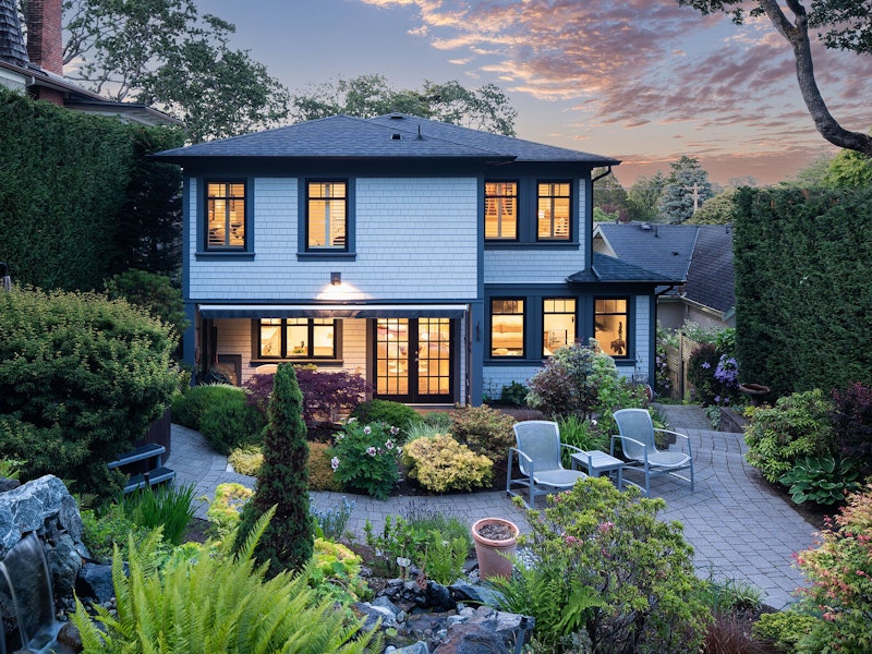 97 Beach Drive, Oak Bay BC V8S 2L3