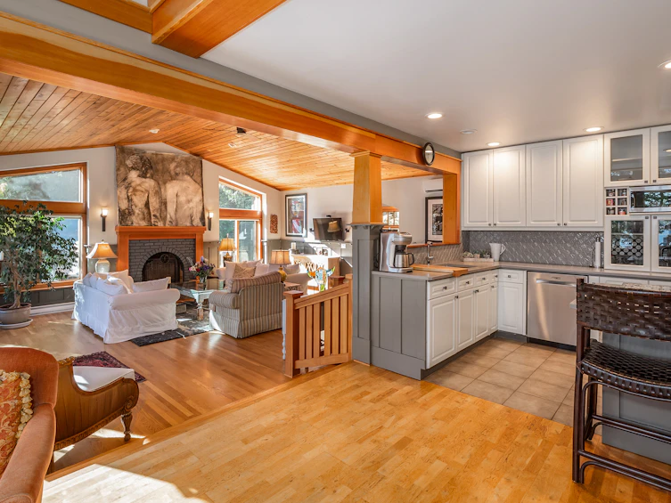 225 Sea Meadow Drive, Gabriola Island, BC, V0R 1X2 - 9