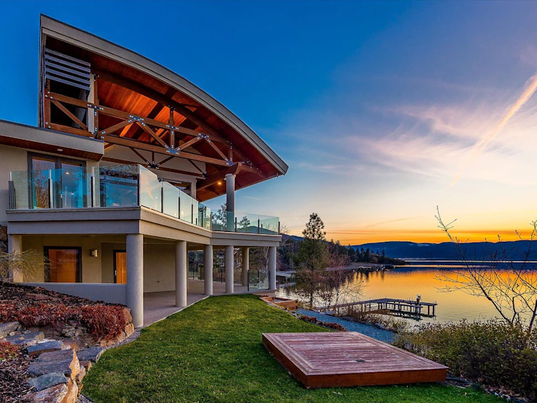 5560 Lakeshore Road, Kelowna, BC, V1W 4J4 - 2