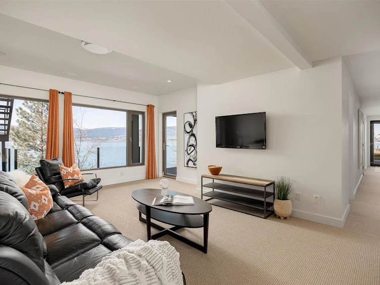 5560 Lakeshore Road, Kelowna, BC, V1W 4J4 - 39