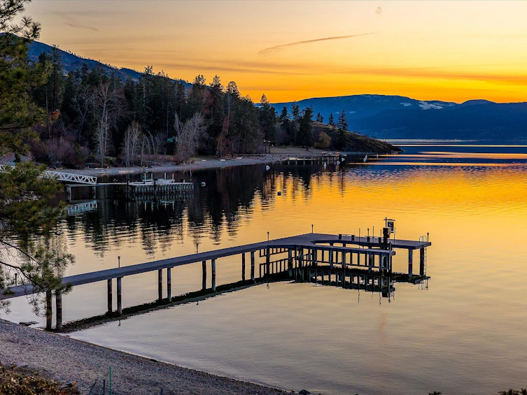 5560 Lakeshore Road, Kelowna, BC, V1W 4J4 - 4