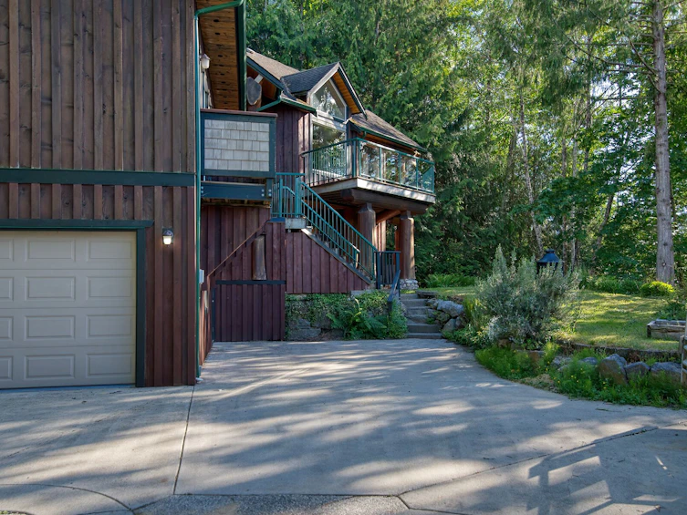 5818 Skookumchuk Road, Sechelt, BC, V7Z 0P3 - 8