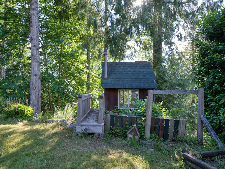 5818 Skookumchuk Road, Sechelt, BC, V7Z 0P3 - 38