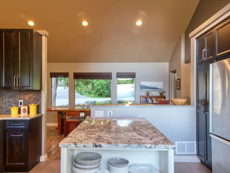 5818 Skookumchuk Road, Sechelt, BC, V7Z 0P3 - 12