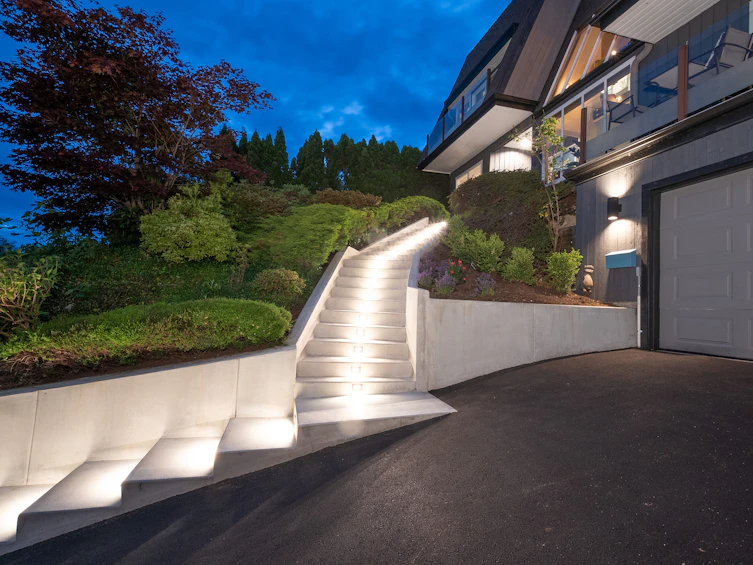 324 Montroyal Boulevard, North Vancouver, BC, V7N 4E5 - 3