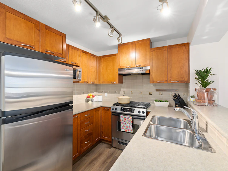 210-2958 Whisper Way, Coquitlam, BC, V3E 3S7 - 9