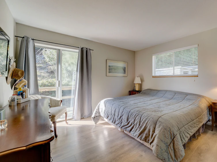 7653 Redrooffs Road, Halfmoon Bay, BC, V7Z 1C4 - 8