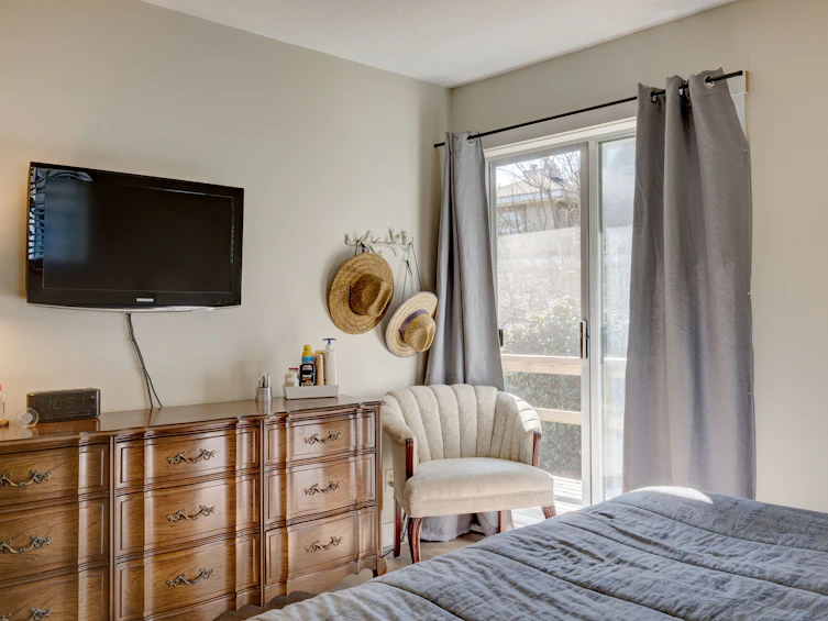 7653 Redrooffs Road, Halfmoon Bay, BC, V7Z 1C4 - 9