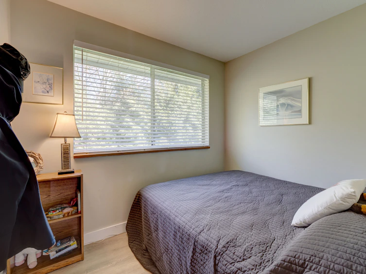 7653 Redrooffs Road, Halfmoon Bay, BC, V7Z 1C4 - 11