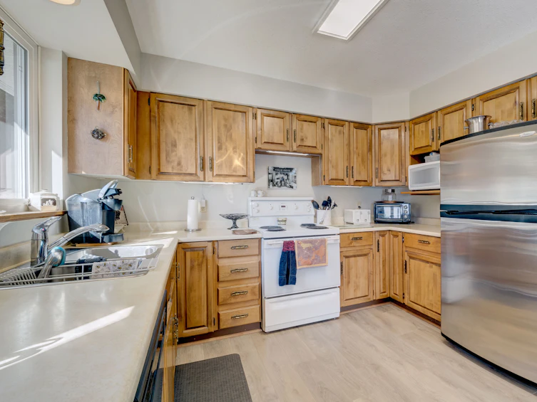 7653 Redrooffs Road, Halfmoon Bay, BC, V7Z 1C4 - 17