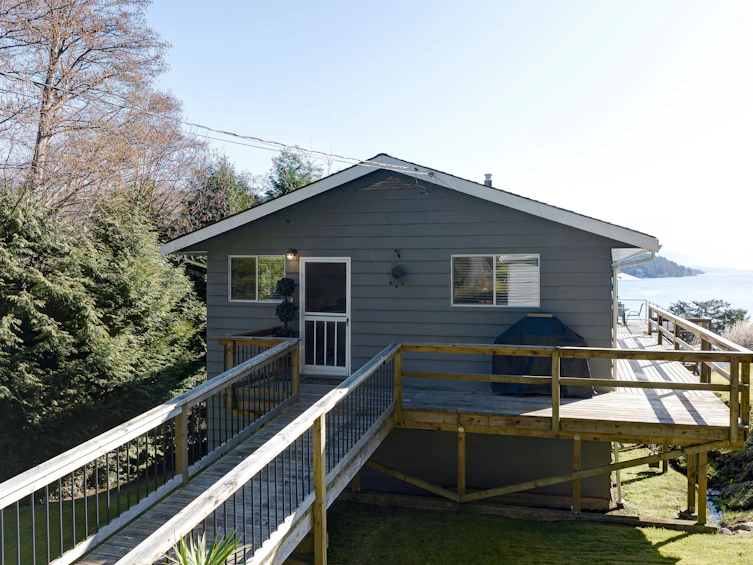7653 Redrooffs Road, Halfmoon Bay, BC, V7Z 1C4 - 35