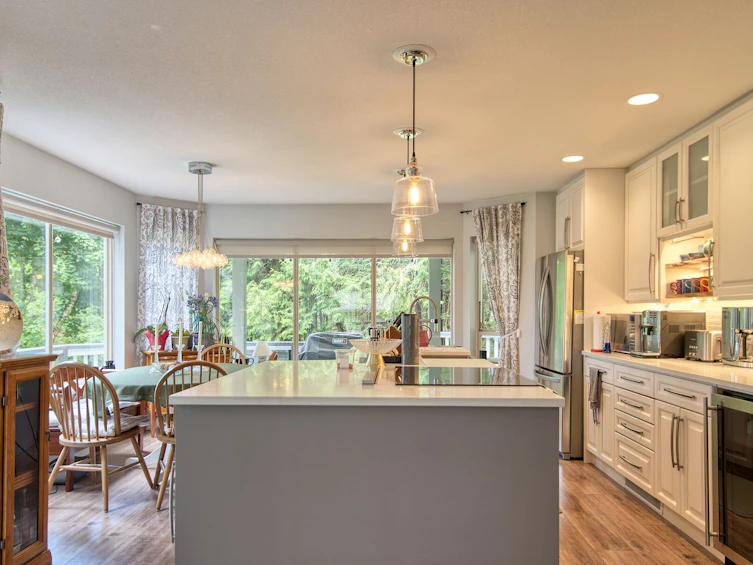 5805 Brooks Road, Halfmoon Bay, BC, V7Z 1G7 - 16