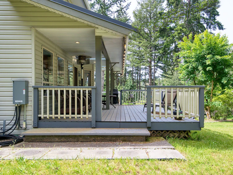 5805 Brooks Road, Halfmoon Bay, BC, V7Z 1G7 - 13