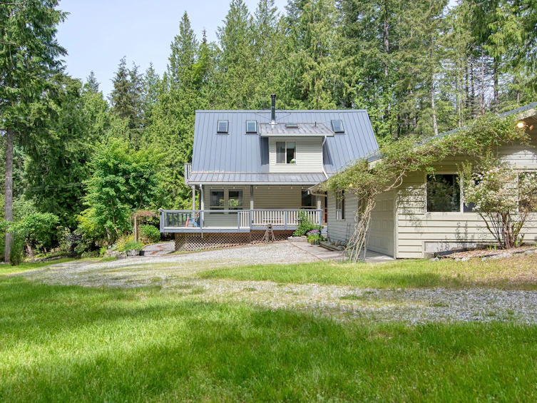 5805 Brooks Road, Halfmoon Bay, BC, V7Z 1G7 - 11
