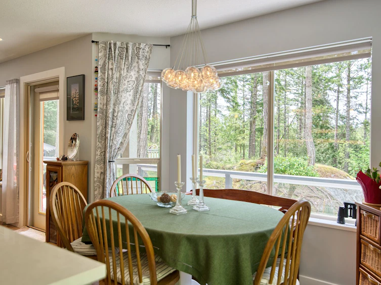 5805 Brooks Road, Halfmoon Bay, BC, V7Z 1G7 - 20