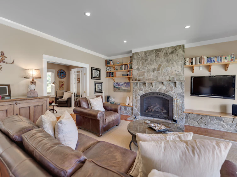 426 Union Road, Bowen Island, BC, V0N 1G0 - 25