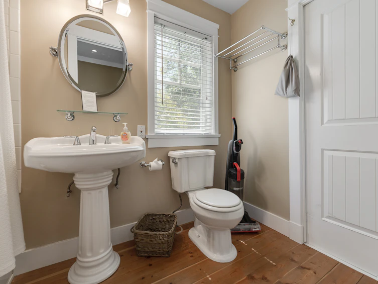 426 Union Road, Bowen Island, BC, V0N 1G0 - 43
