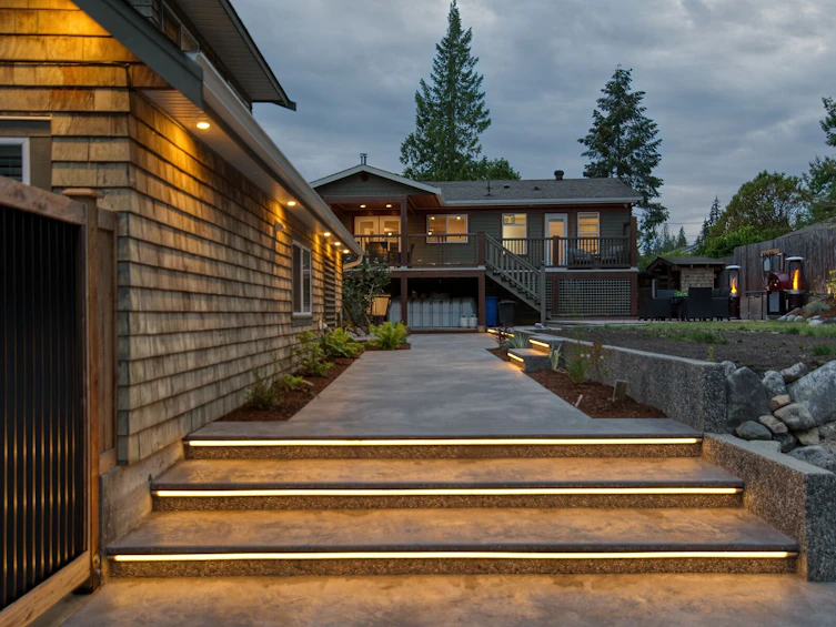 5740-5742 Nickerson Road, Sechelt, BC, V7Z 0M4 - 5