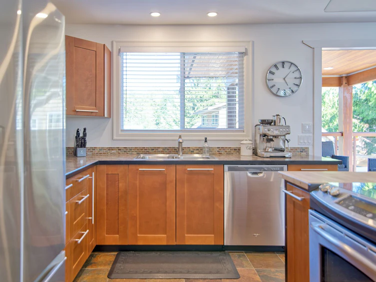 5740-5742 Nickerson Road, Sechelt, BC, V7Z 0M4 - 13