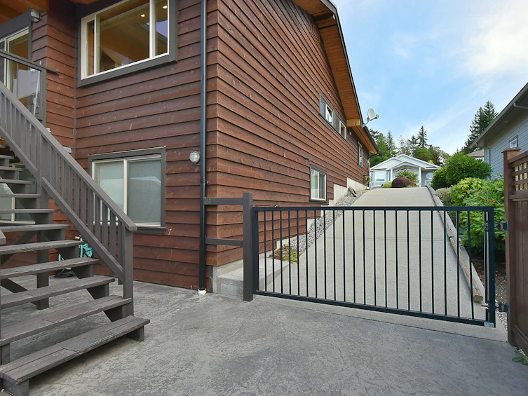 6371 Samron Road, Sechelt, BC, V7Z 0N6 - 38