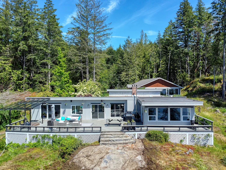 10991-10993 Sunshine Coast Highway, Pender Harbour Egmont, BC, V7Z 1B8 - 2