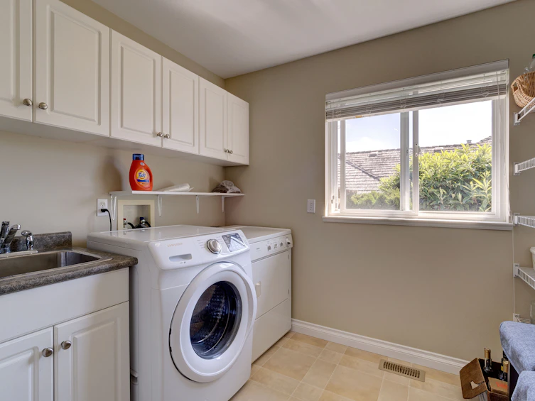 6183 Oracle Road, Sechelt, BC, V7Z 0N7 - 31