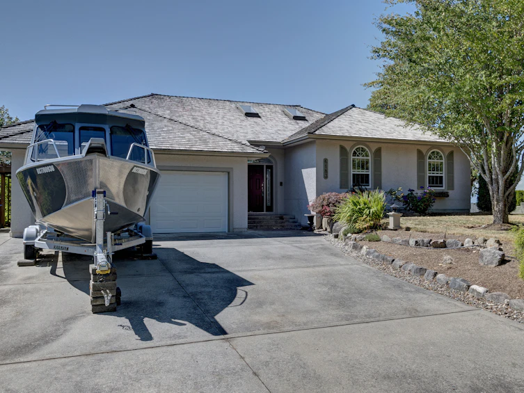 6183 Oracle Road, Sechelt, BC, V7Z 0N7 - 5