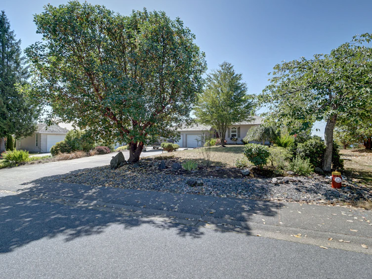 6183 Oracle Road, Sechelt, BC, V7Z 0N7 - 40